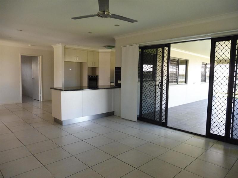 4 Colonial Street, Ooralea QLD 4740