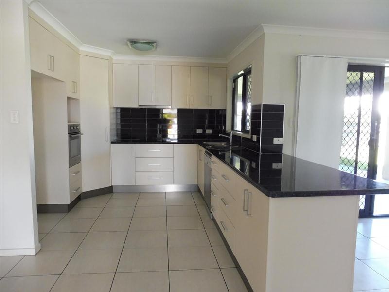 4 Colonial Street, Ooralea QLD 4740