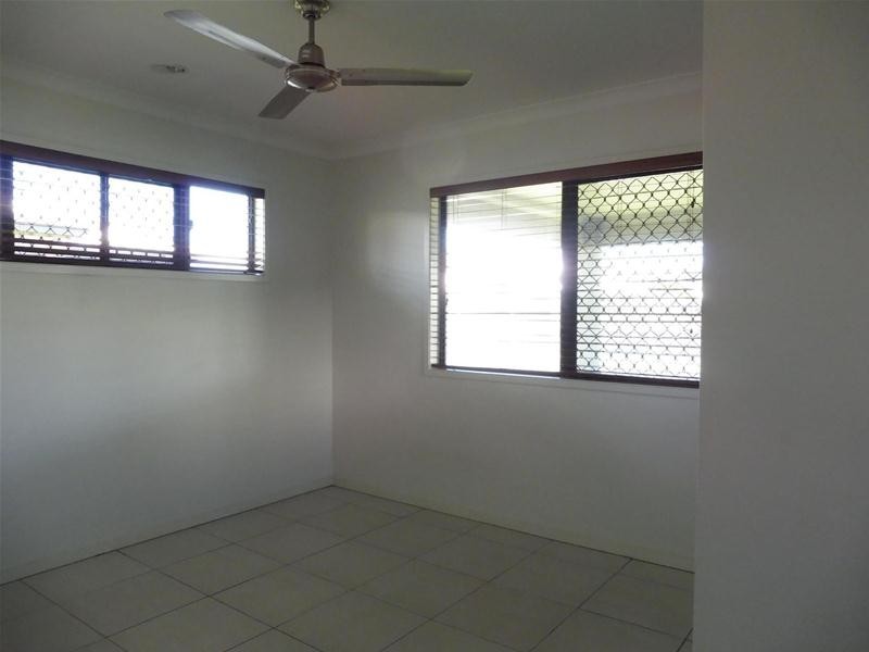 4 Colonial Street, Ooralea QLD 4740