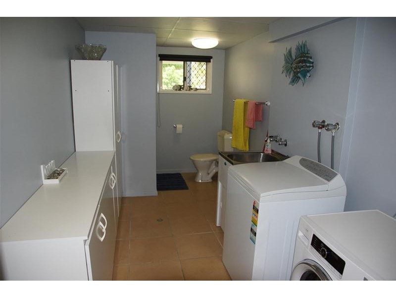 1 Deguara Avenue, Armstrong Beach QLD 4737