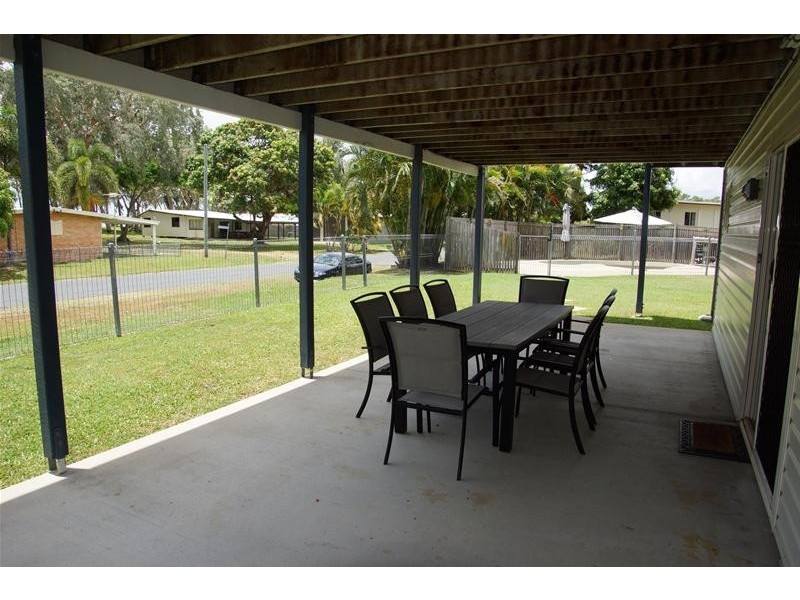 1 Deguara Avenue, Armstrong Beach QLD 4737