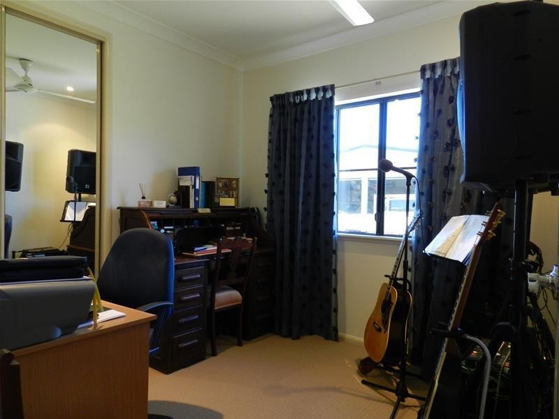 6 Rankin Court, Armstrong Beach QLD 4737