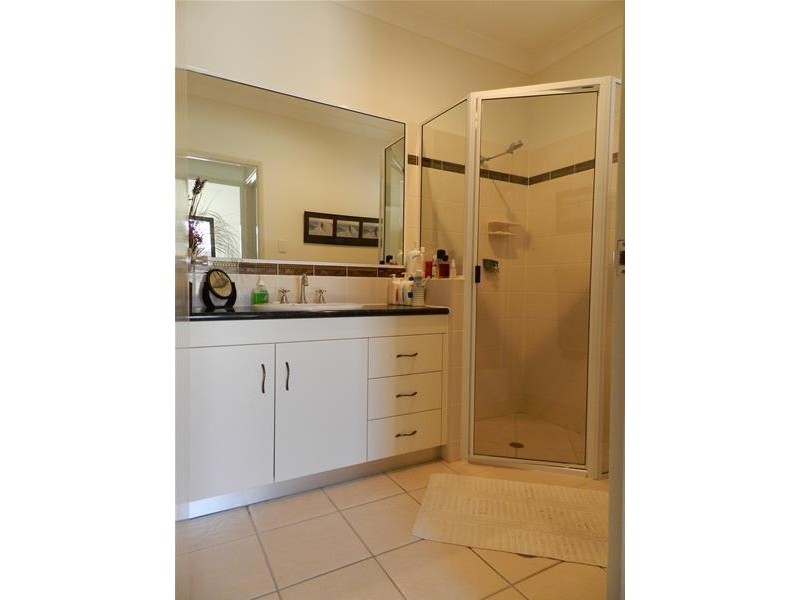 6 Rankin Court, Armstrong Beach QLD 4737