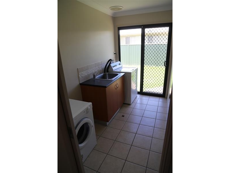 28a Reynolds Street, Nebo QLD 4742