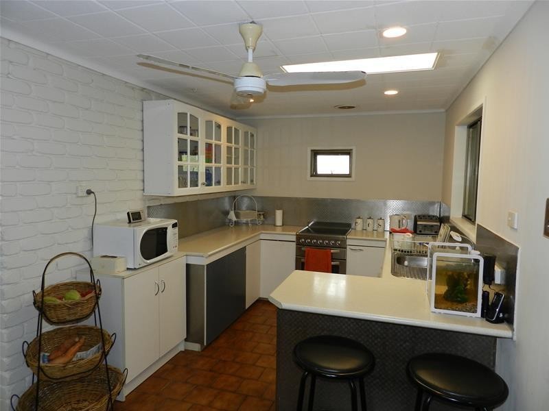 1 Gralow  Court, Alligator Creek QLD 4740