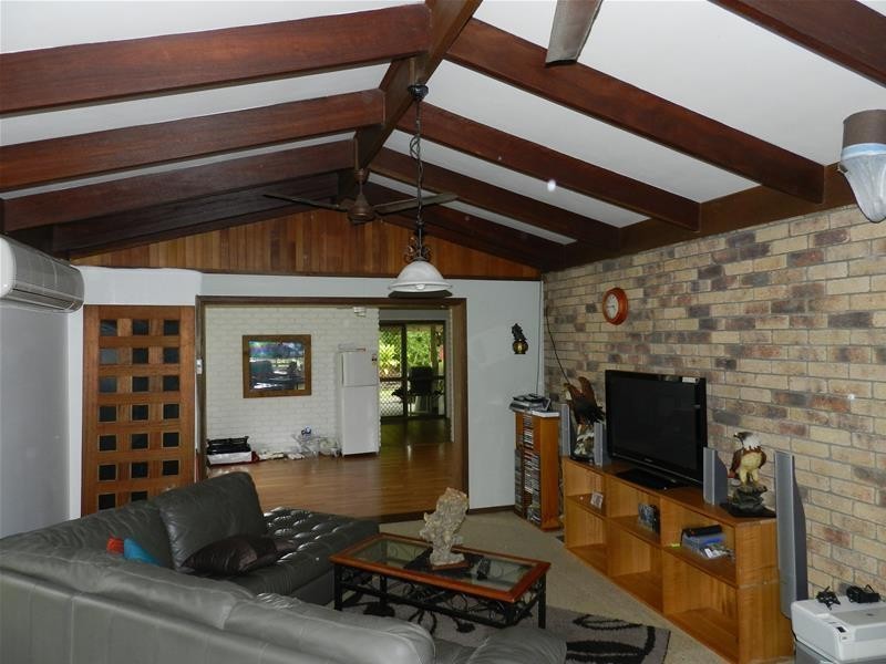 1 Gralow  Court, Alligator Creek QLD 4740