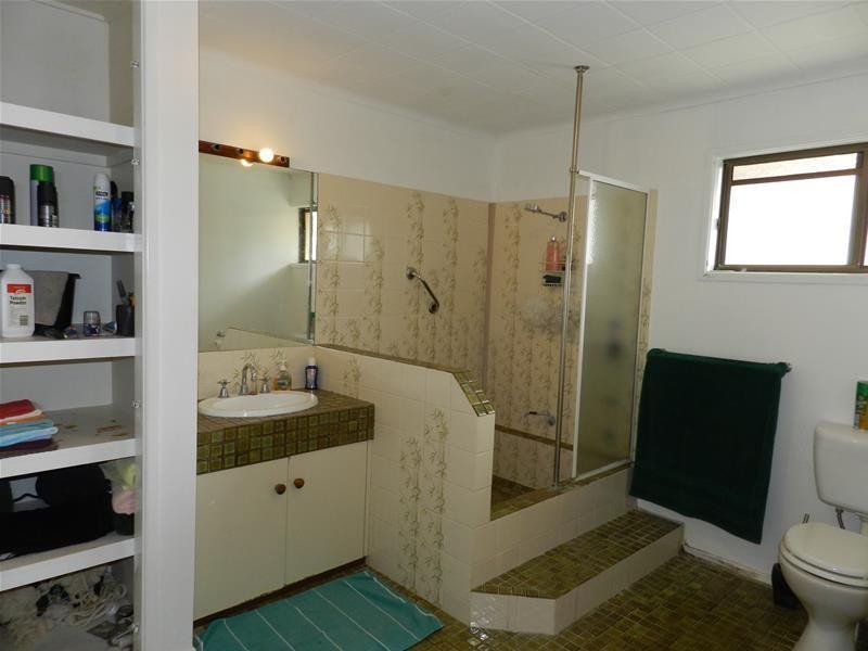 1 Gralow  Court, Alligator Creek QLD 4740