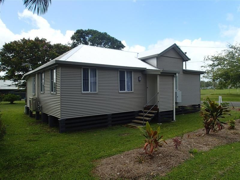 13 Johnston Street, Sarina QLD 4737