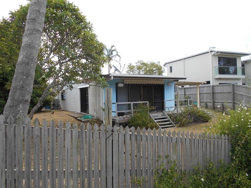 17 Coral Drive, Blacks Beach QLD 4740