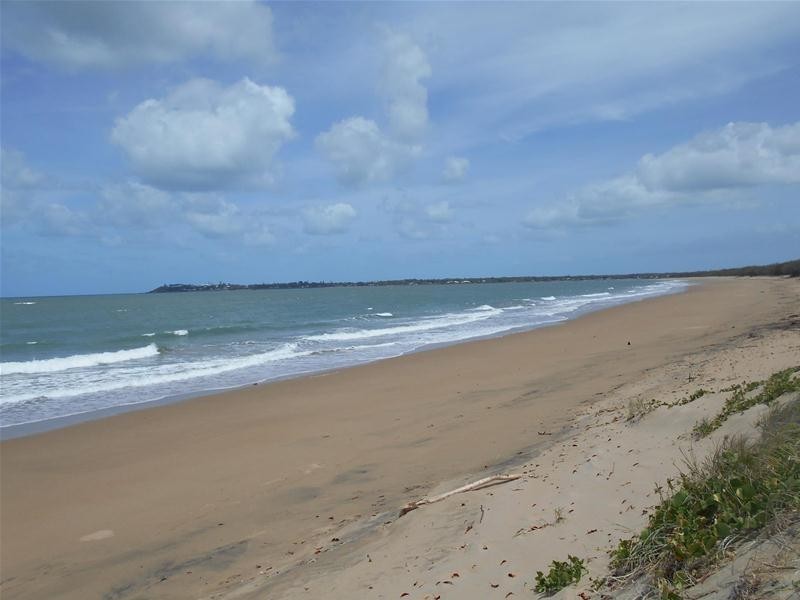 17 Coral Drive, Blacks Beach QLD 4740