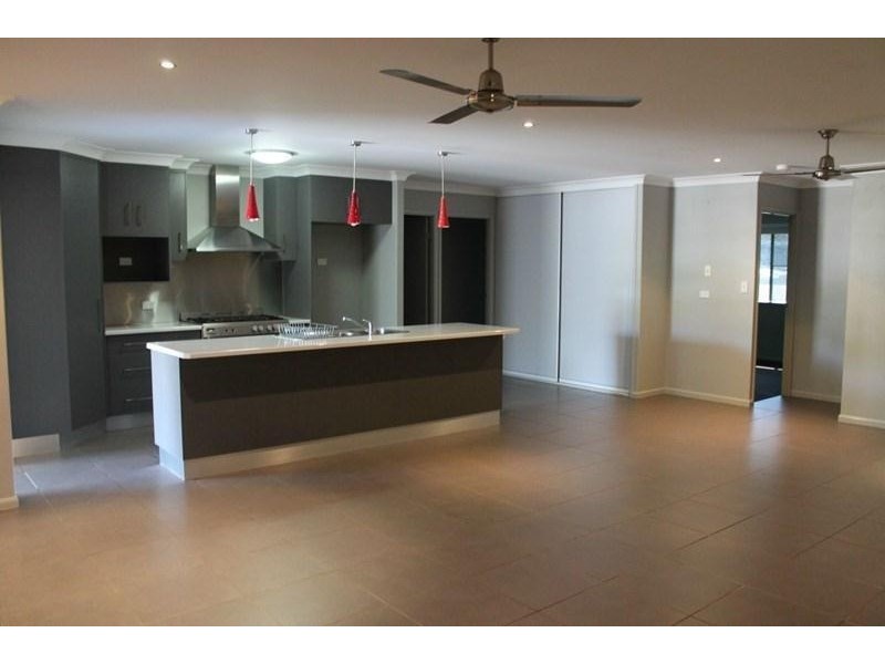 68 West Street, Sarina QLD 4737