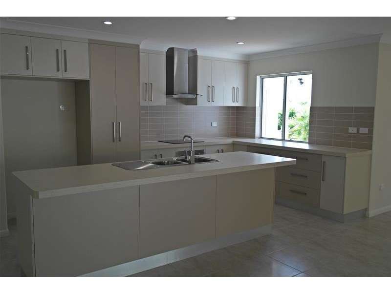 39 Brooksfield Drive, Sarina Beach QLD 4737