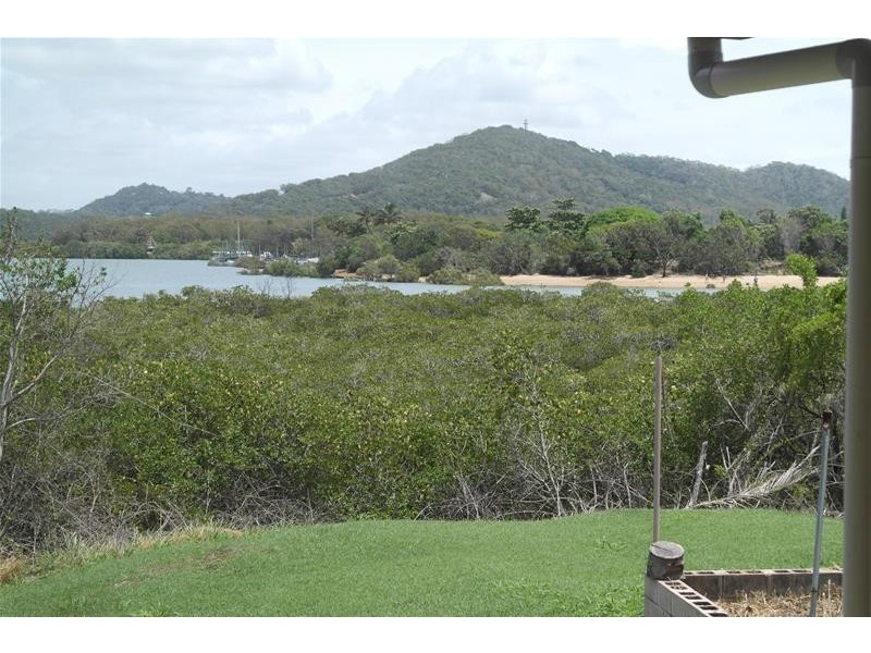 13 Hackett Court, Campwin Beach QLD 4737