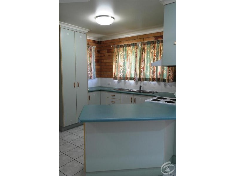 4/12 East Street, Sarina QLD 4737