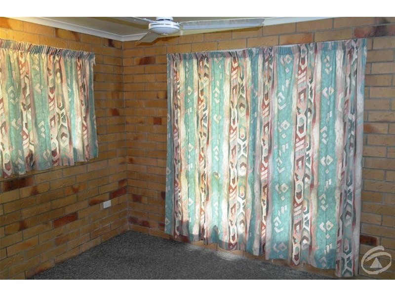 4/12 East Street, Sarina QLD 4737