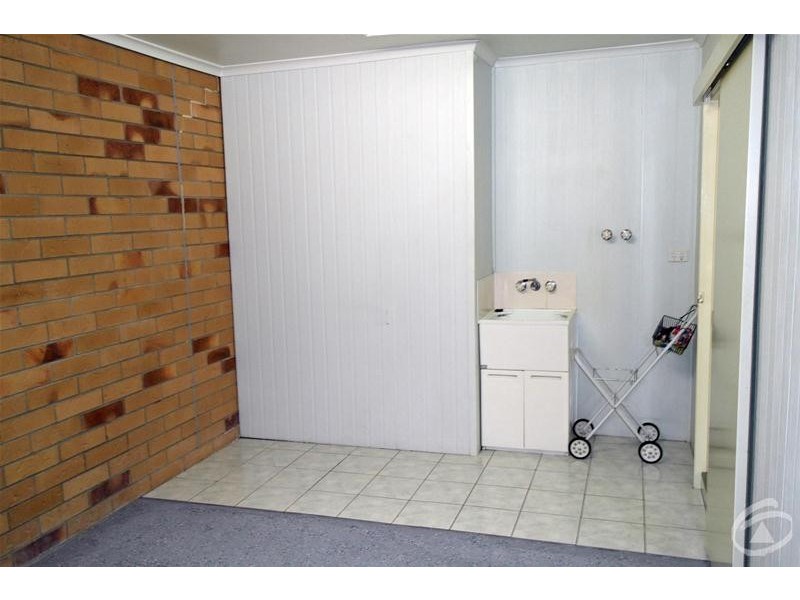 4/12 East Street, Sarina QLD 4737