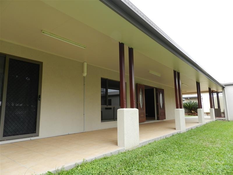 4 Lando Avenue, Sarina QLD 4737