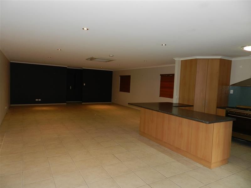 4 Lando Avenue, Sarina QLD 4737