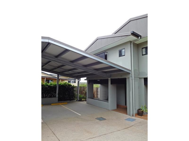 2/15 Hackett Court, Campwin Beach QLD 4737