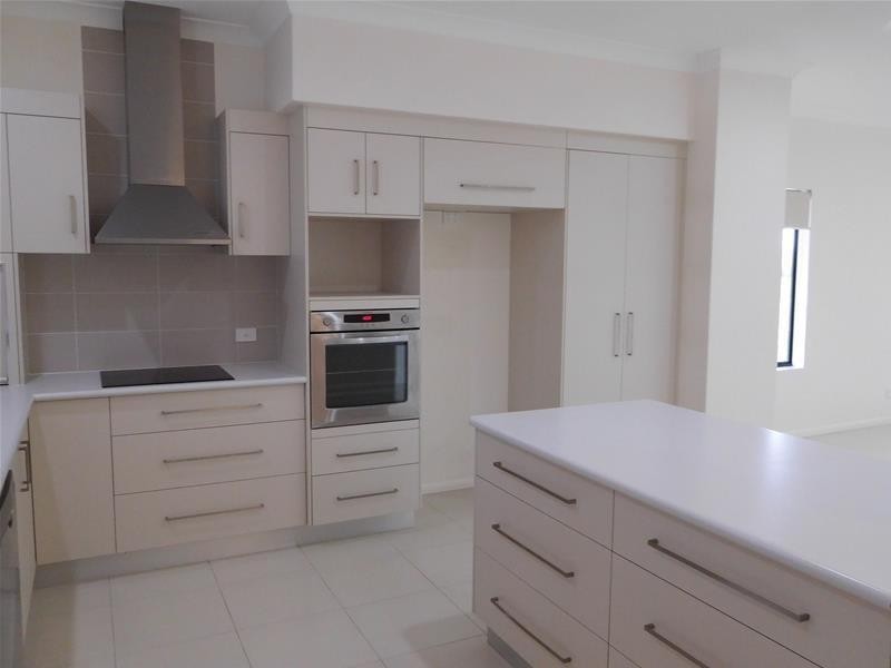 2/15 Hackett Court, Campwin Beach QLD 4737