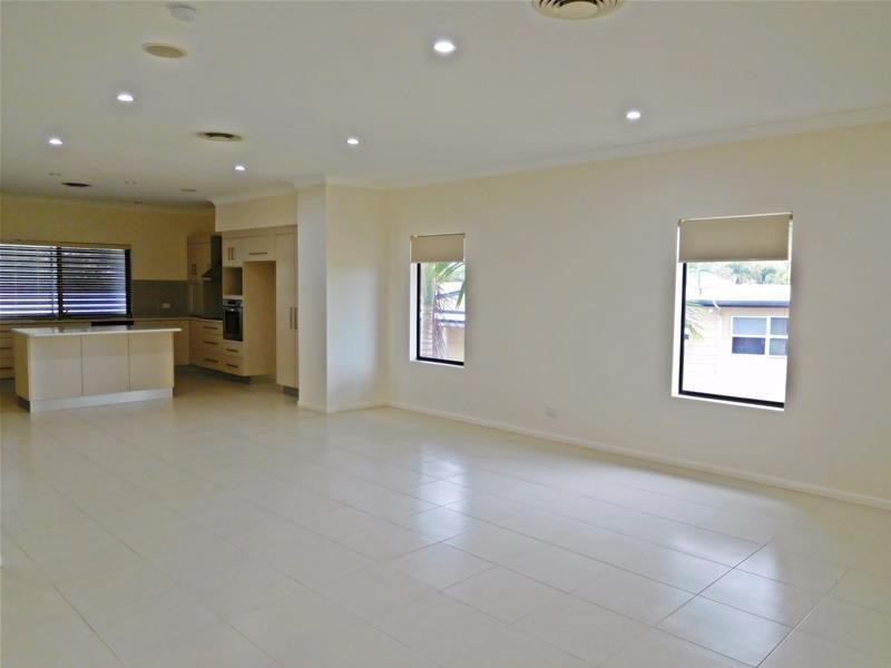 2/15 Hackett Court, Campwin Beach QLD 4737