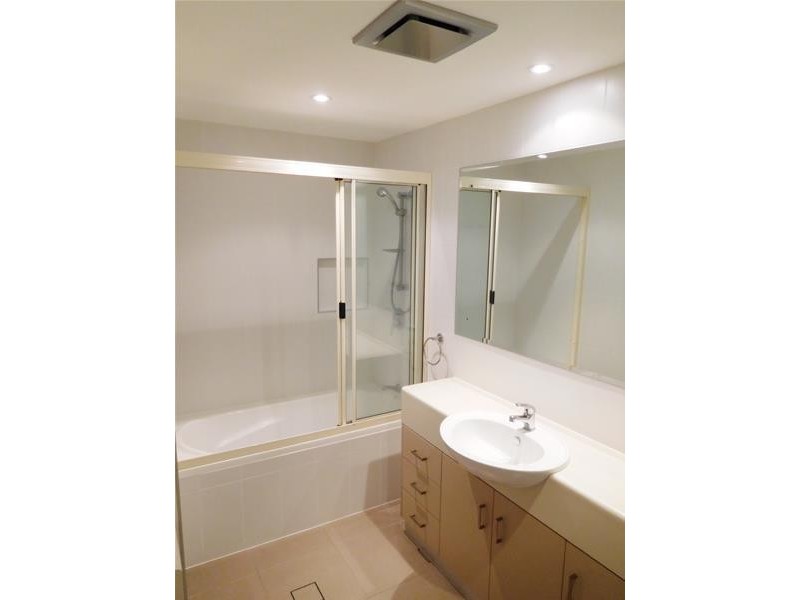 2/15 Hackett Court, Campwin Beach QLD 4737