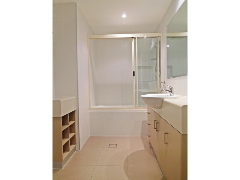 2/15 Hackett Court, Campwin Beach QLD 4737