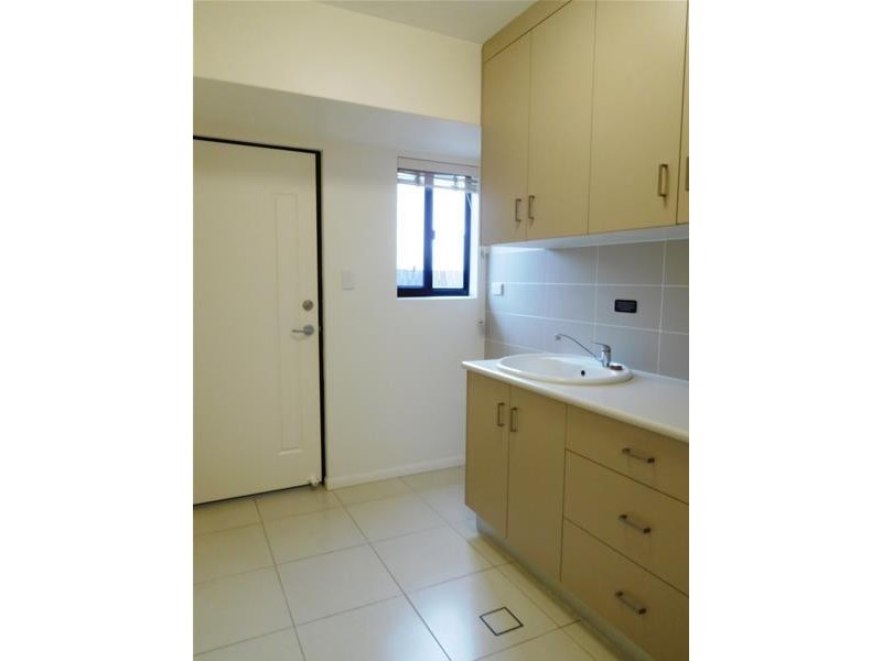 2/15 Hackett Court, Campwin Beach QLD 4737