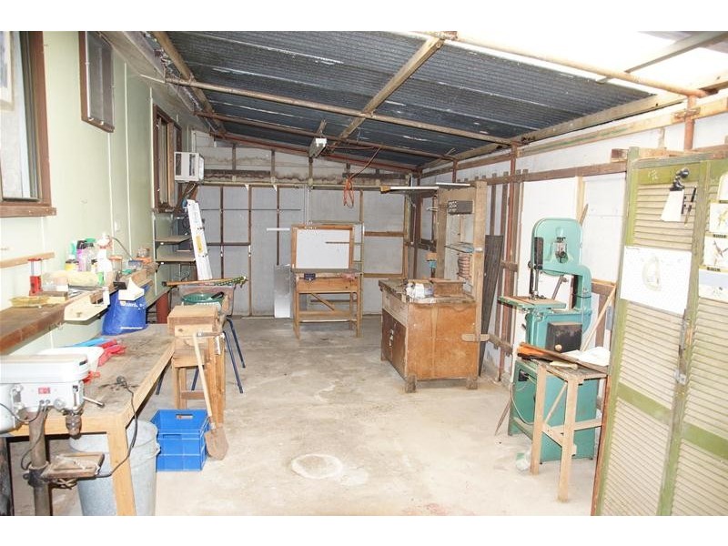 3 Brooks Road, Sarina QLD 4737