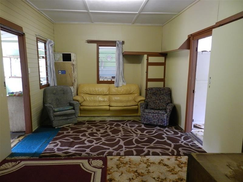 176 Middle Creek Road, Sarina QLD 4737