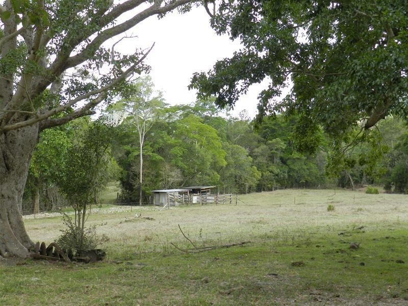 176 Middle Creek Road, Sarina QLD 4737