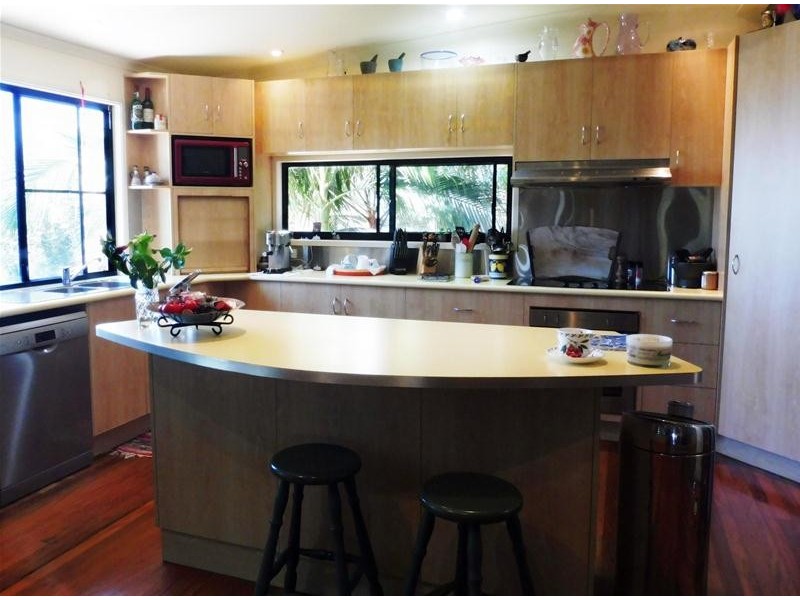 15 Whinners Court, Eimeo QLD 4740