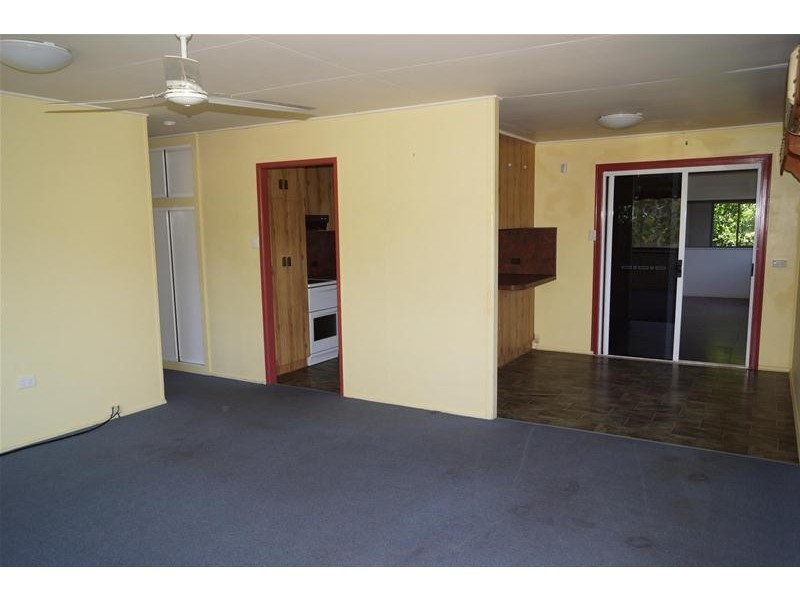 25 Brooks Road, Sarina QLD 4737