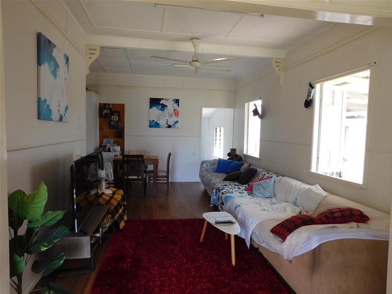 11 Bell Street, Sarina QLD 4737