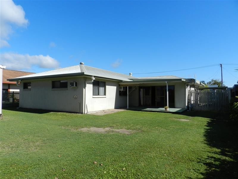 14 Ware Avenue, Sarina QLD 4737