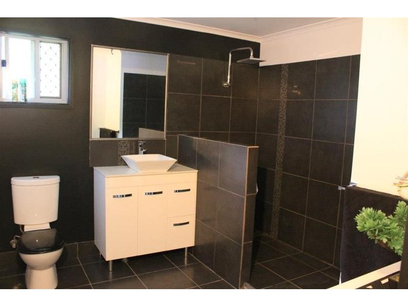 15 Johnsons Road, Koumala QLD 4738