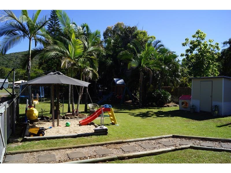 39 Zelma Street, Grasstree Beach QLD 4740