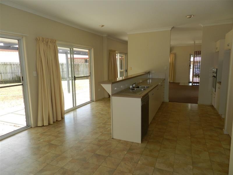 8 Rhonda Court, Andergrove QLD 4740