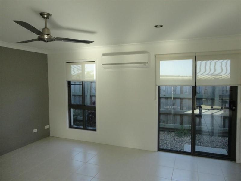 2/12 Halifax Place, Rural View QLD 4740
