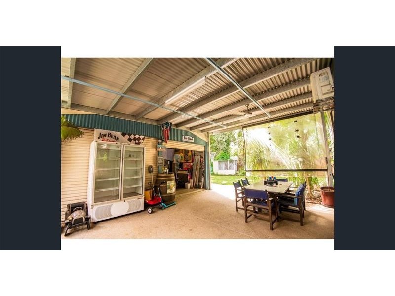 4 Graham Crescent, Eimeo QLD 4740