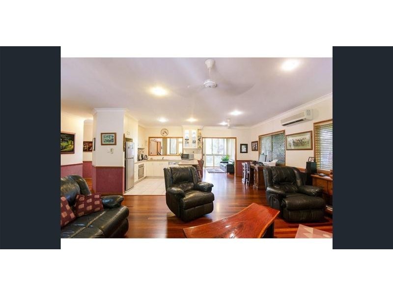 4 Graham Crescent, Eimeo QLD 4740