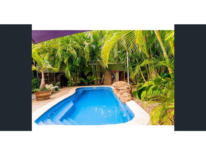 4 Graham Crescent, Eimeo QLD 4740