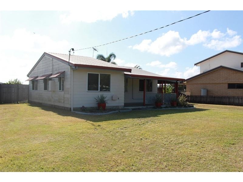 99 Beach Road, Sarina QLD 4737