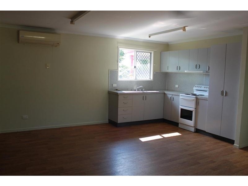 99 Beach Road, Sarina QLD 4737