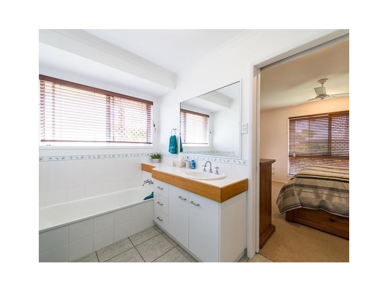 12 Coatbridge Court, Beaconsfield QLD 4740