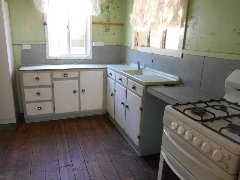 18 Kenilworth Street, South Mackay QLD 4740