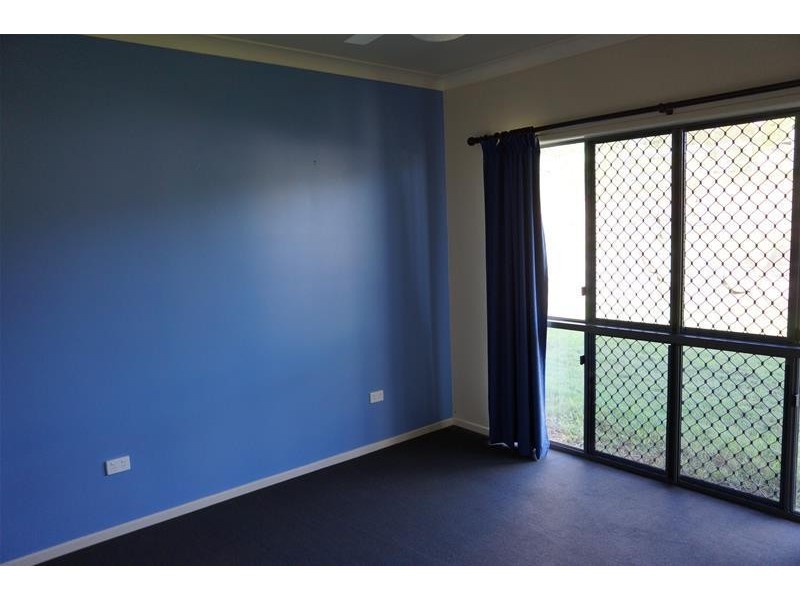 9 Lawries Road, Sarina Range QLD 4737