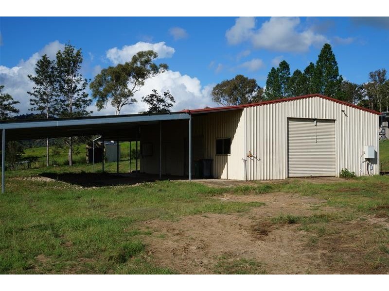 9 Lawries Road, Sarina Range QLD 4737