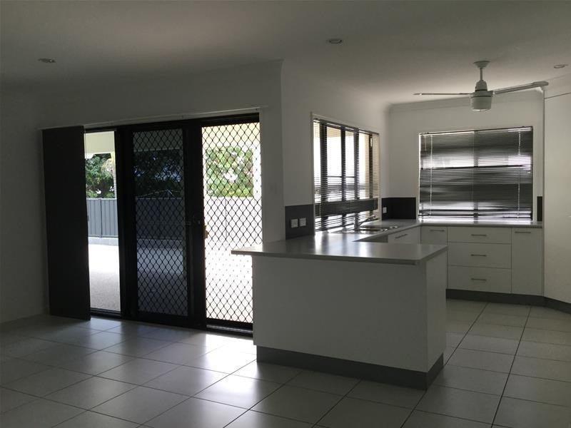 3 Lilliendal Avenue, Sarina QLD 4737