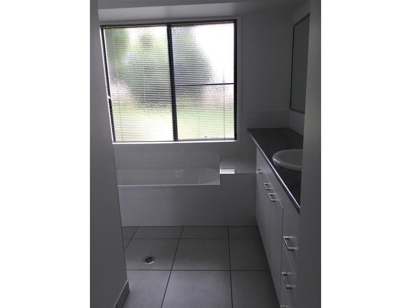 3 Lilliendal Avenue, Sarina QLD 4737